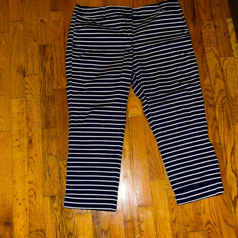 NY & Company 7th Ave Capri’s- Navy Blue Strip